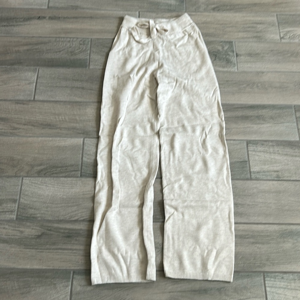 Rumored Cream Pants